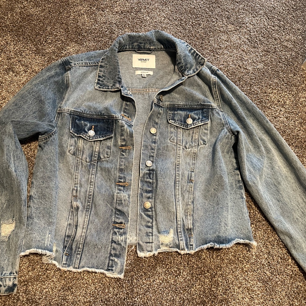 NWOT, Vervet Distressed jean Jacket